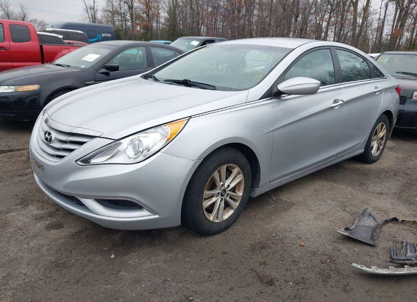 Photo 2 of 2013 Hyundai Sonata GLS (VIN 5NPEB4AC9DH633458)