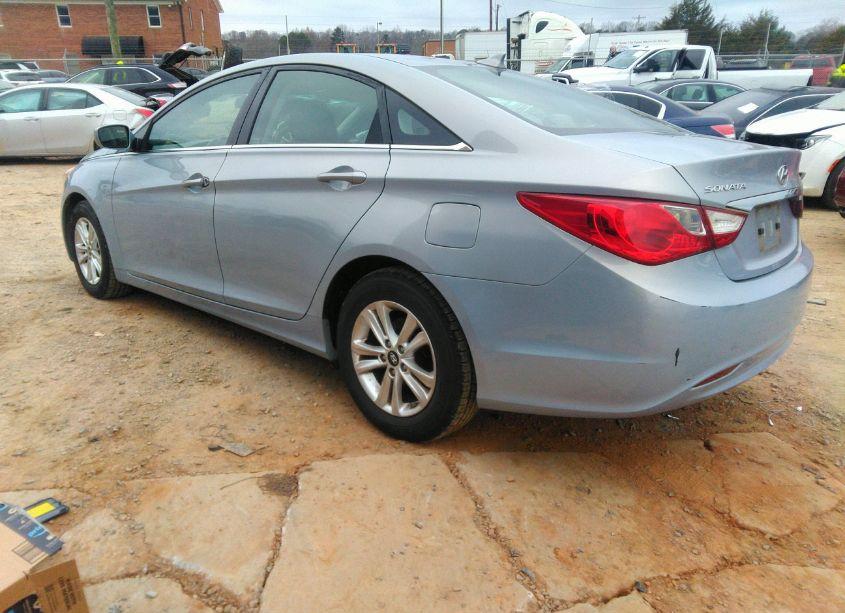 Photo 3 of 2013 Hyundai Sonata GLS (VIN 5NPEB4AC9DH646209)