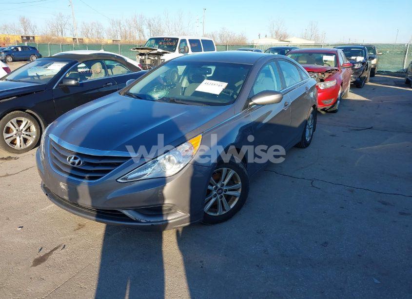 Photo 2 of 2013 Hyundai Sonata GLS (VIN 5NPEB4AC9DH656724)