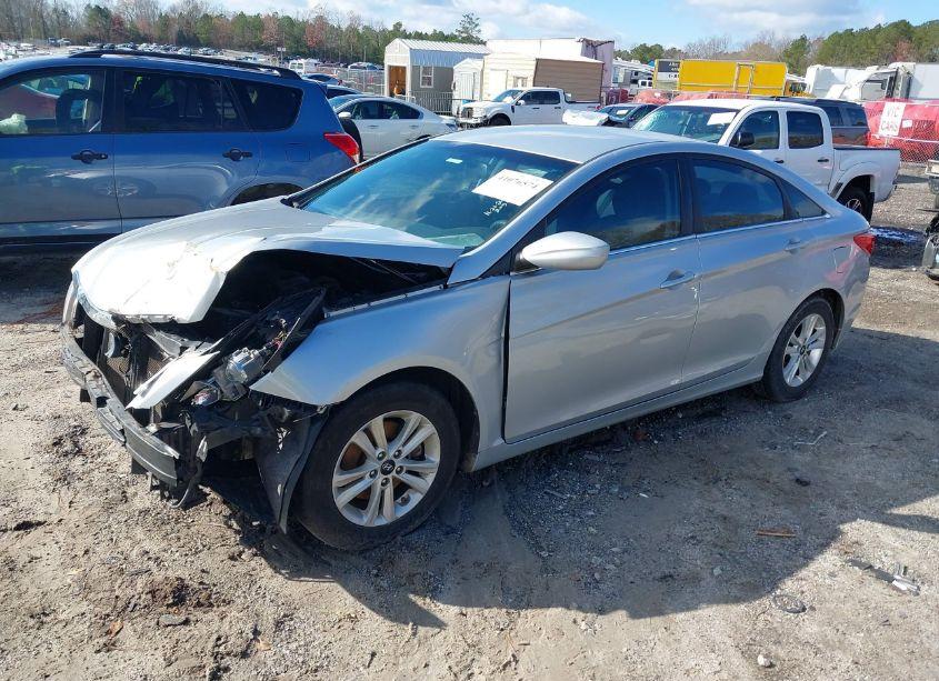 Photo 2 of 2013 Hyundai Sonata GLS (VIN 5NPEB4AC9DH705582)