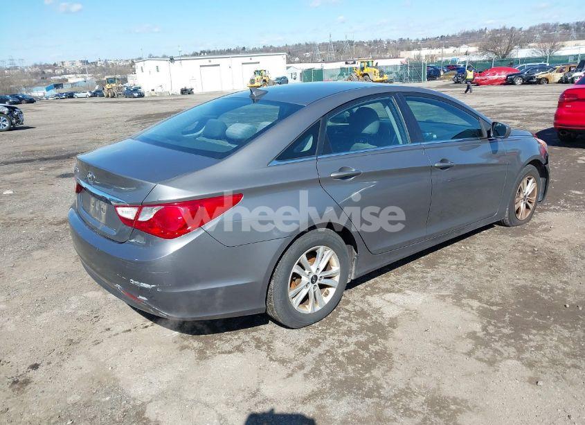 Photo 4 of 2013 Hyundai Sonata GLS (VIN 5NPEB4AC9DH729932)