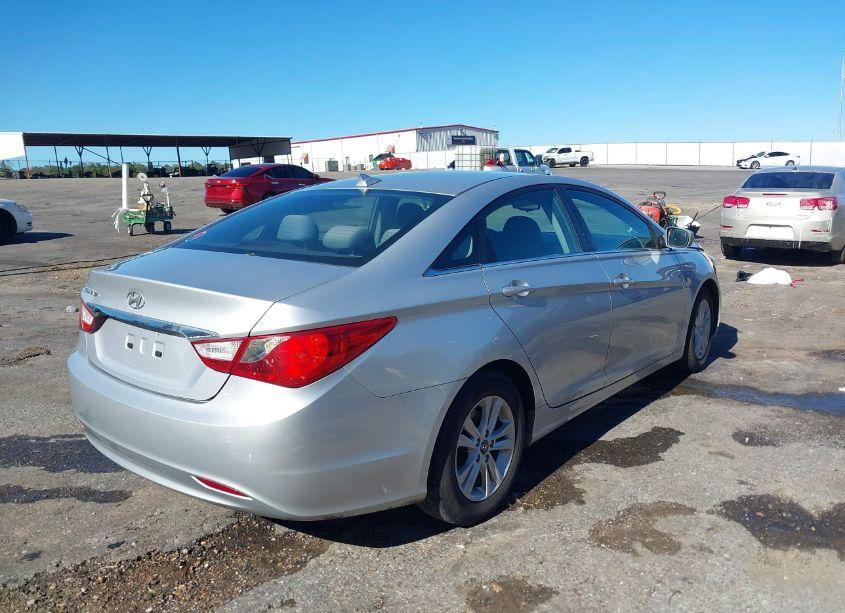 Photo 4 of 2013 Hyundai Sonata GLS (VIN 5NPEB4AC9DH778922)