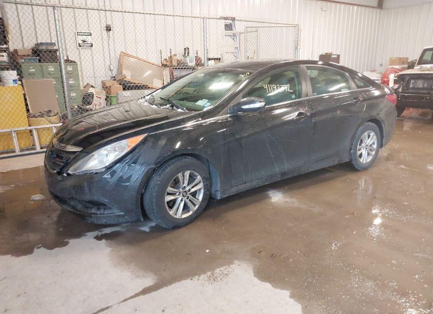 Photo 2 of 2014 Hyundai Sonata GLS (VIN 5NPEB4AC9EH946267)