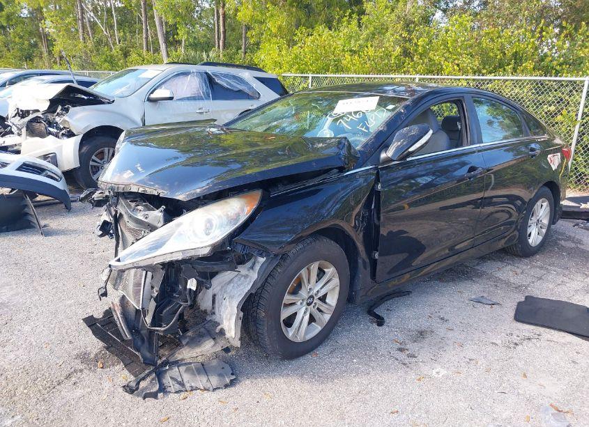 Photo 2 of 2014 Hyundai Sonata GLS (VIN 5NPEB4AC9EH947466)