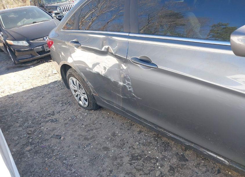 Photo 6 of 2011 Hyundai Sonata GLS (VIN 5NPEB4ACXBH028880)