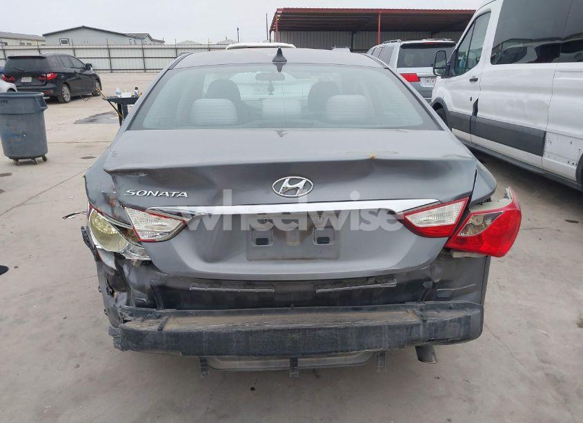 Photo 17 of 2011 Hyundai Sonata GLS (VIN 5NPEB4ACXBH037899)