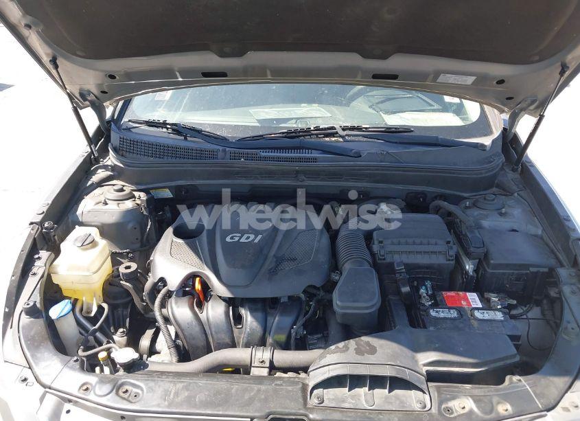 Photo 10 of 2011 Hyundai Sonata GLS (VIN 5NPEB4ACXBH064925)