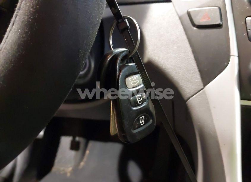 Photo 11 of 2011 Hyundai Sonata GLS (VIN 5NPEB4ACXBH091025)