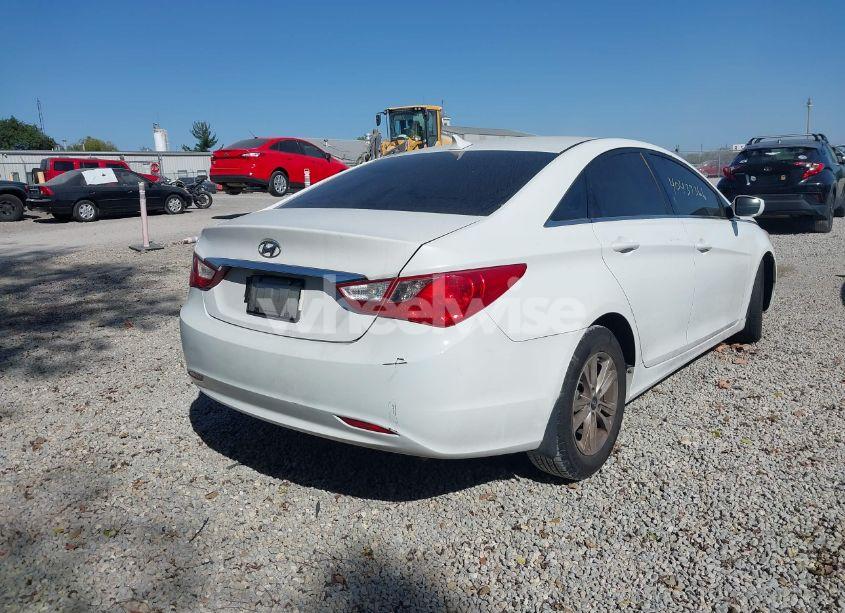 Photo 4 of 2011 Hyundai Sonata GLS (VIN 5NPEB4ACXBH097973)