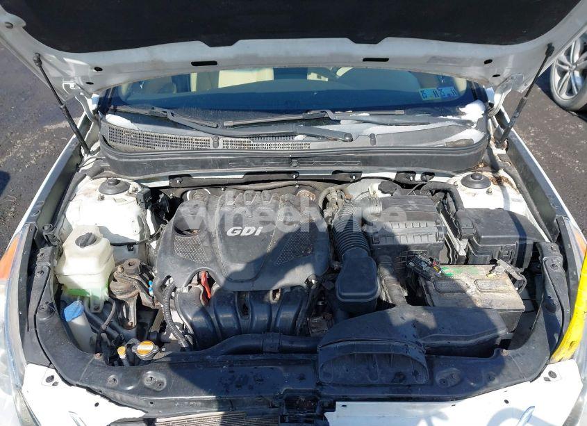 Photo 10 of 2011 Hyundai Sonata GLS (VIN 5NPEB4ACXBH099805)