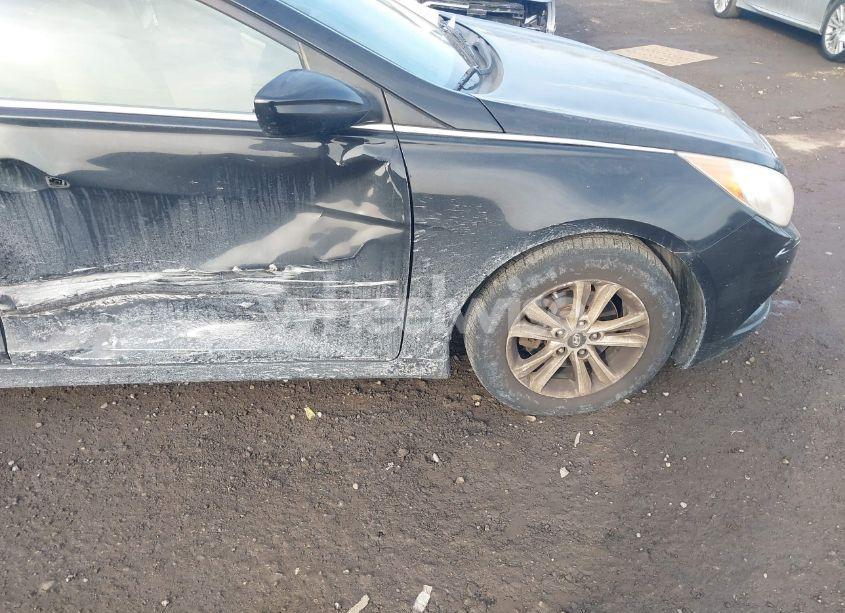 Photo 12 of 2011 Hyundai Sonata GLS (VIN 5NPEB4ACXBH113203)