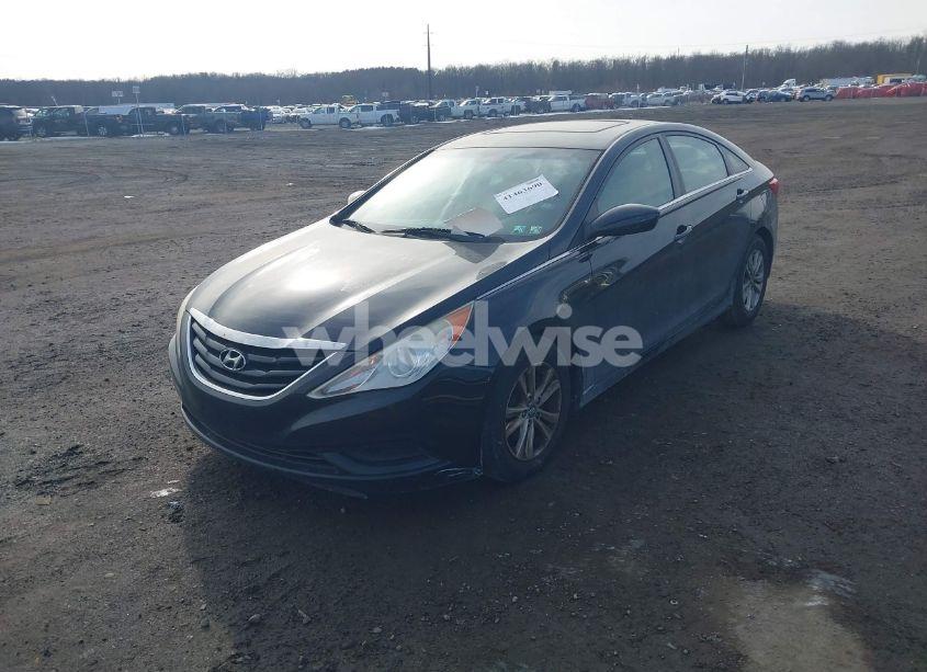 Photo 2 of 2011 Hyundai Sonata GLS (VIN 5NPEB4ACXBH113203)