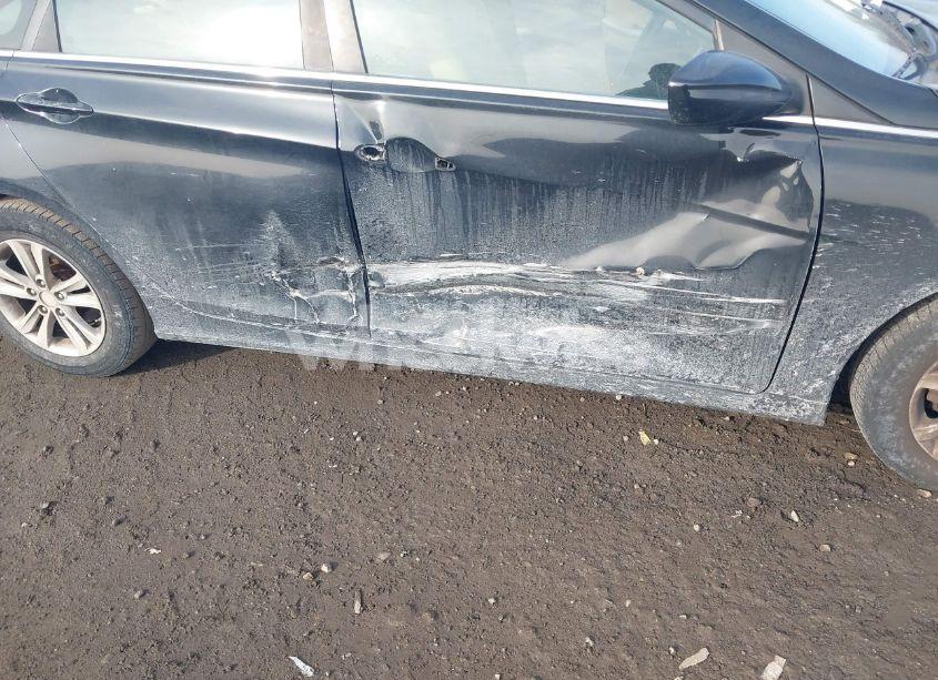 Photo 6 of 2011 Hyundai Sonata GLS (VIN 5NPEB4ACXBH113203)