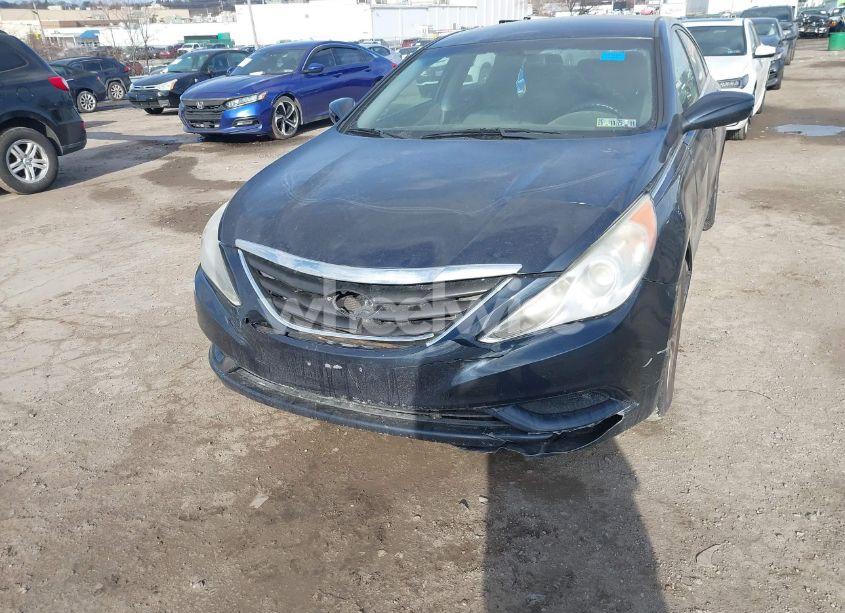 Photo 12 of 2011 Hyundai Sonata GLS (VIN 5NPEB4ACXBH113864)