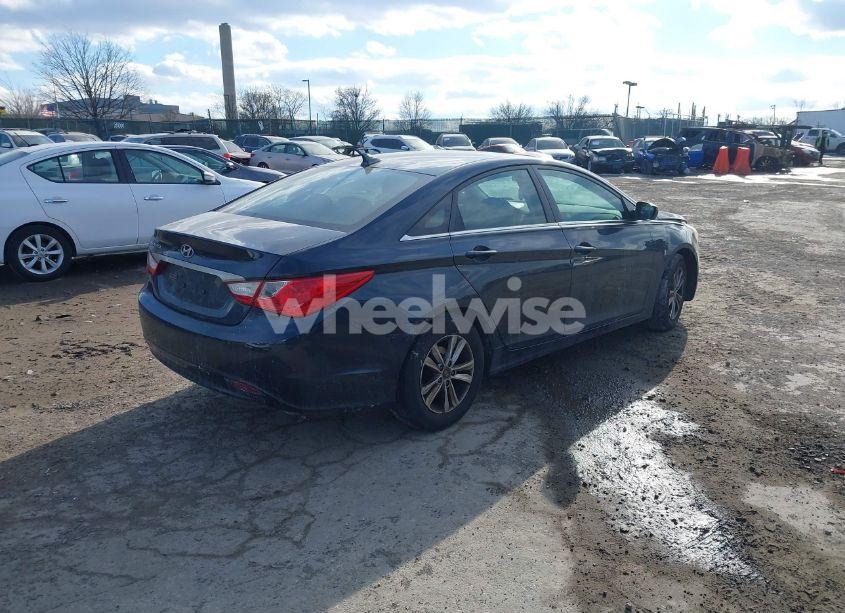 Photo 4 of 2011 Hyundai Sonata GLS (VIN 5NPEB4ACXBH113864)