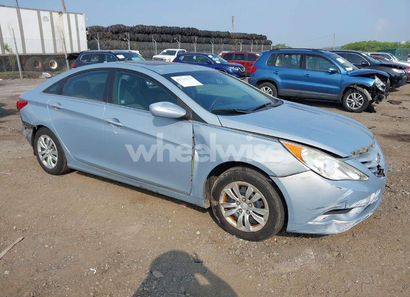 2011 Hyundai Sonata GLS (VIN 5NPEB4ACXBH135945) main photo