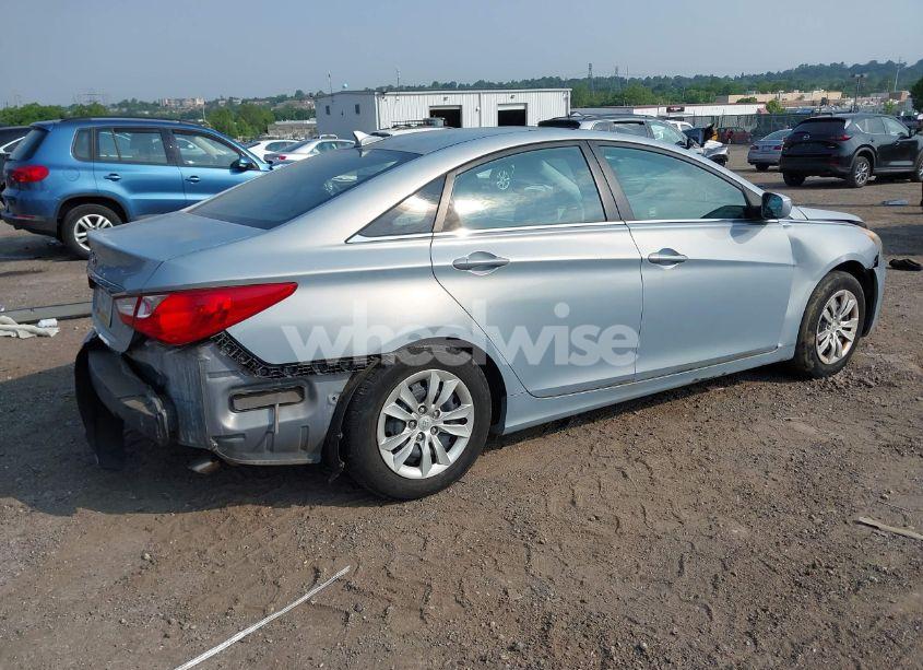 Photo 4 of 2011 Hyundai Sonata GLS (VIN 5NPEB4ACXBH135945)