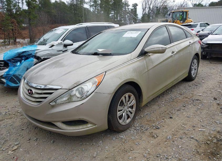 Photo 2 of 2011 Hyundai Sonata GLS (VIN 5NPEB4ACXBH136948)