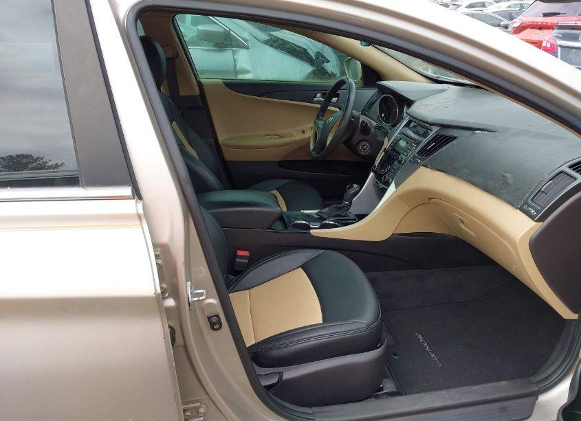 Photo 5 of 2011 Hyundai Sonata GLS (VIN 5NPEB4ACXBH136948)