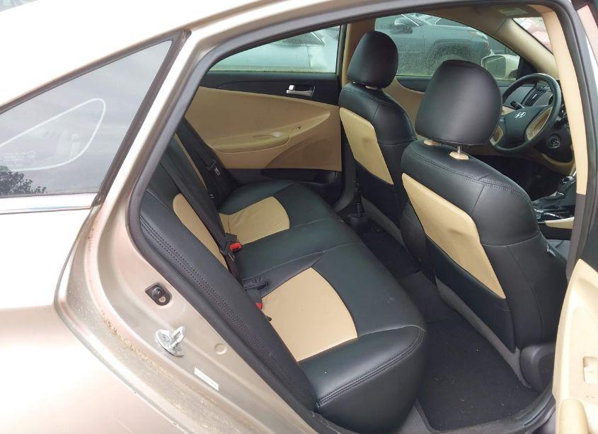 Photo 8 of 2011 Hyundai Sonata GLS (VIN 5NPEB4ACXBH136948)