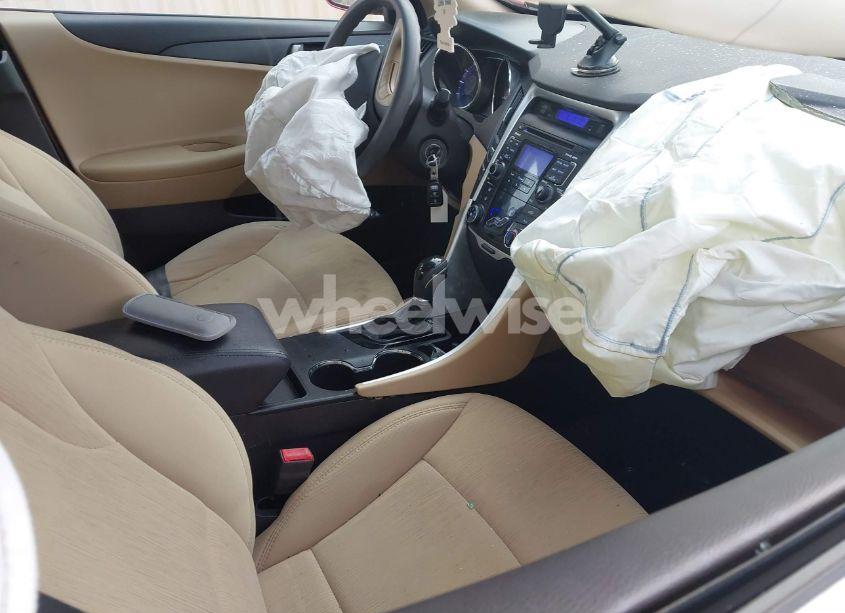 Photo 5 of 2011 Hyundai Sonata GLS (VIN 5NPEB4ACXBH182568)