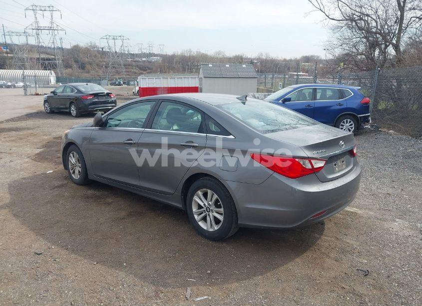 Photo 3 of 2011 Hyundai Sonata GLS (VIN 5NPEB4ACXBH193795)