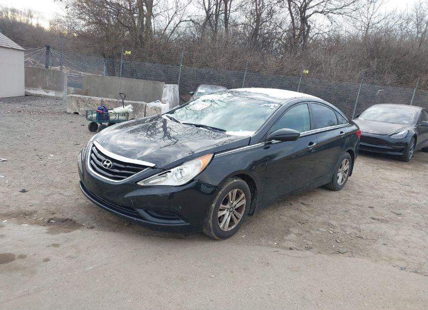 Photo 2 of 2011 Hyundai Sonata GLS (VIN 5NPEB4ACXBH195854)