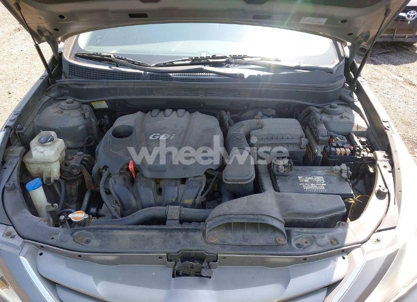 Photo 10 of 2011 Hyundai Sonata GLS (VIN 5NPEB4ACXBH220400)