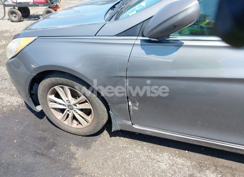 Photo 12 of 2011 Hyundai Sonata GLS (VIN 5NPEB4ACXBH220400)