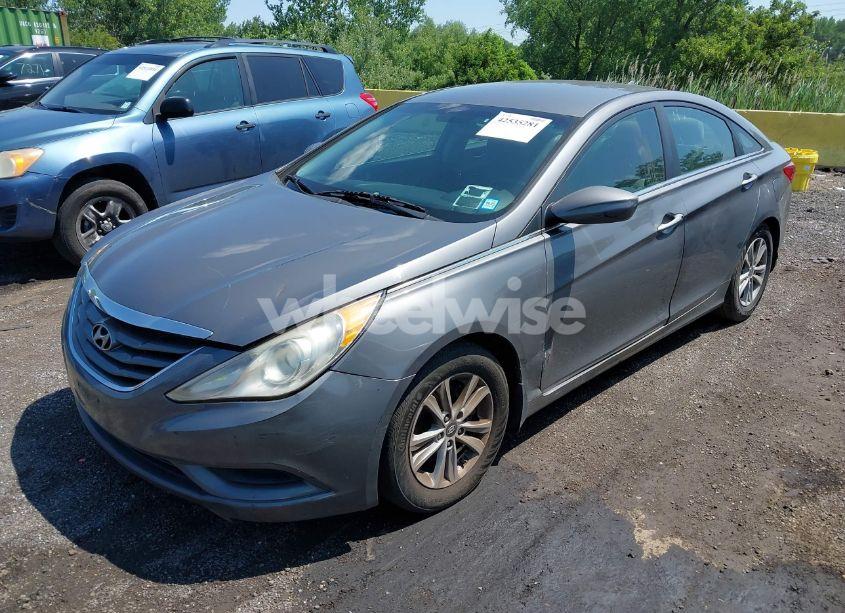 Photo 2 of 2011 Hyundai Sonata GLS (VIN 5NPEB4ACXBH220400)