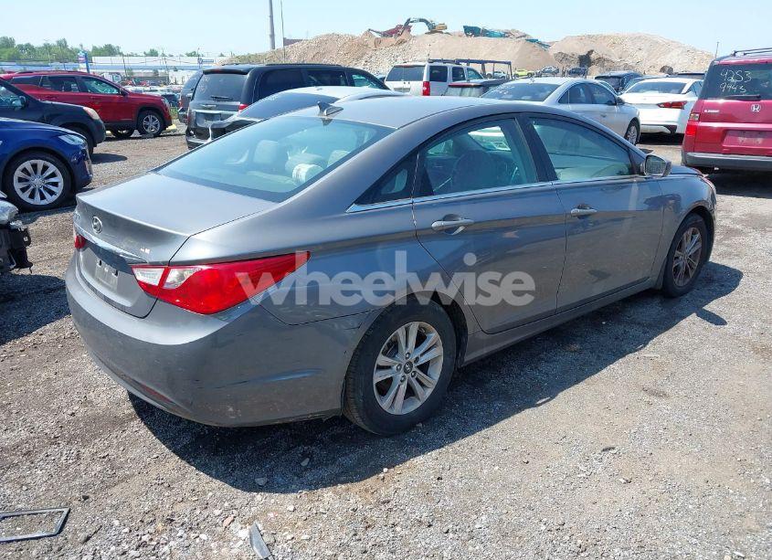 Photo 4 of 2011 Hyundai Sonata GLS (VIN 5NPEB4ACXBH220400)