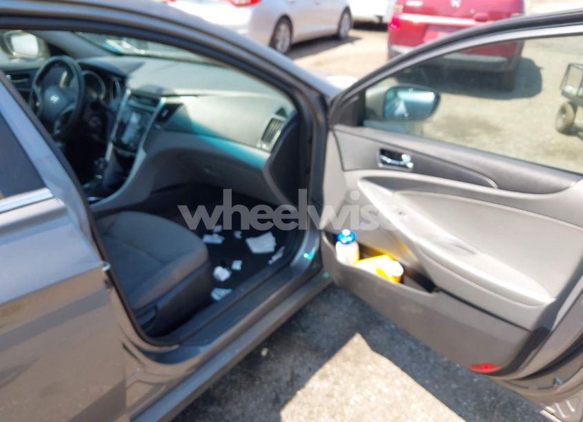 Photo 5 of 2011 Hyundai Sonata GLS (VIN 5NPEB4ACXBH220400)