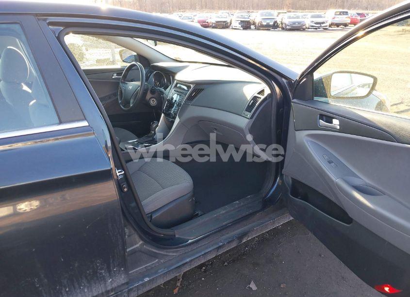 Photo 5 of 2011 Hyundai Sonata GLS (VIN 5NPEB4ACXBH256796)