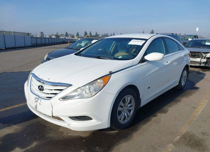 Photo 2 of 2011 Hyundai Sonata GLS (VIN 5NPEB4ACXBH279074)