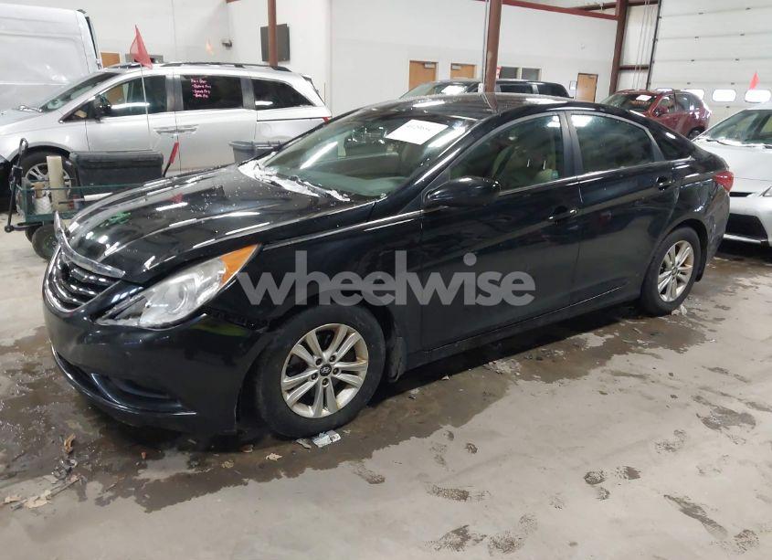 Photo 2 of 2012 Hyundai Sonata GLS (VIN 5NPEB4ACXCH314469)