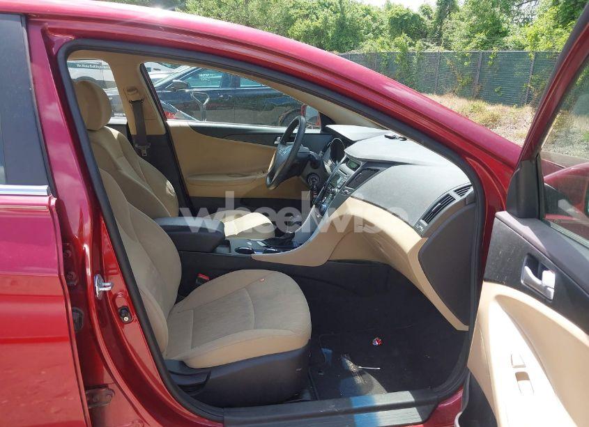 Photo 5 of 2012 Hyundai Sonata GLS (VIN 5NPEB4ACXCH335838)