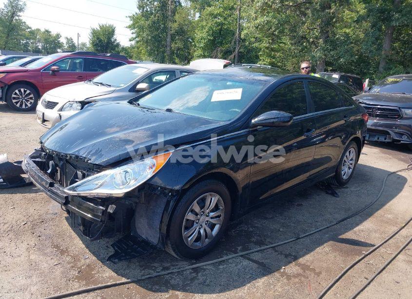Photo 2 of 2012 Hyundai Sonata GLS (VIN 5NPEB4ACXCH359802)