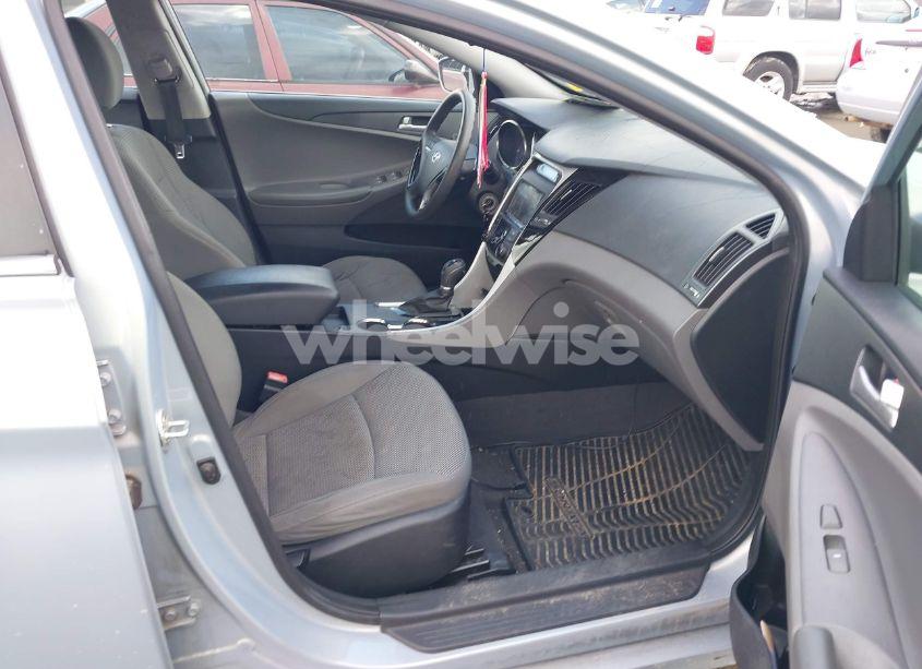 Photo 5 of 2012 Hyundai Sonata GLS (VIN 5NPEB4ACXCH437866)