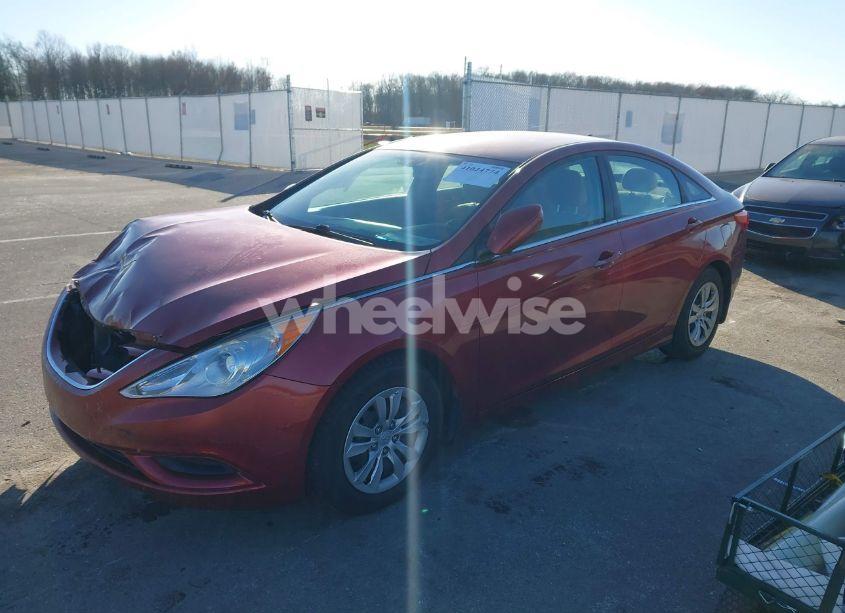 Photo 2 of 2013 Hyundai Sonata GLS (VIN 5NPEB4ACXDH520201)