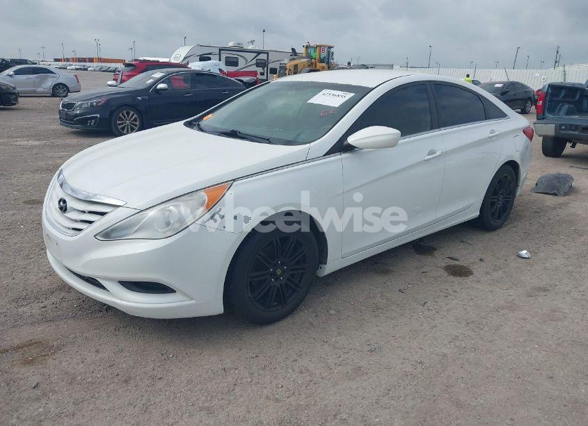 Photo 2 of 2013 Hyundai Sonata GLS (VIN 5NPEB4ACXDH532039)