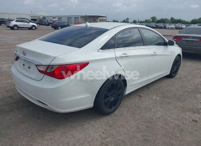 Photo 4 of 2013 Hyundai Sonata GLS (VIN 5NPEB4ACXDH532039)