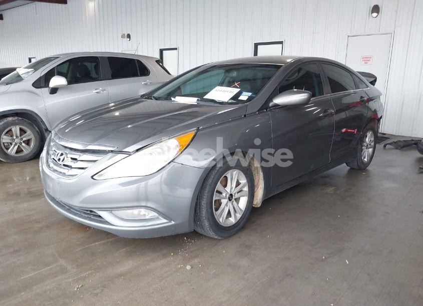 Photo 2 of 2013 Hyundai Sonata GLS (VIN 5NPEB4ACXDH563064)