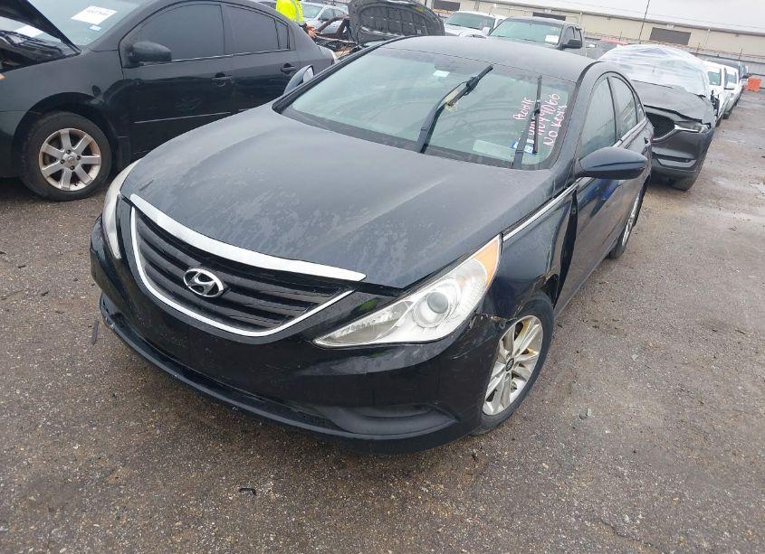 Photo 2 of 2013 Hyundai Sonata GLS (VIN 5NPEB4ACXDH596940)