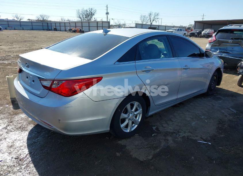 Photo 4 of 2013 Hyundai Sonata GLS (VIN 5NPEB4ACXDH629046)