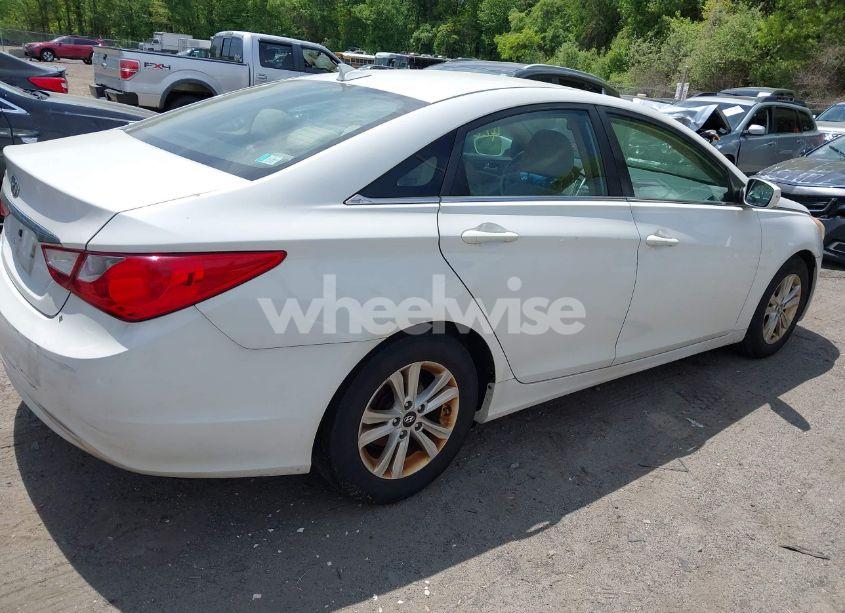 Photo 4 of 2013 Hyundai Sonata GLS (VIN 5NPEB4ACXDH698593)
