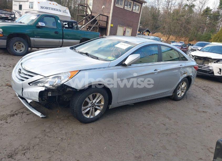 Photo 2 of 2013 Hyundai Sonata GLS (VIN 5NPEB4ACXDH716395)