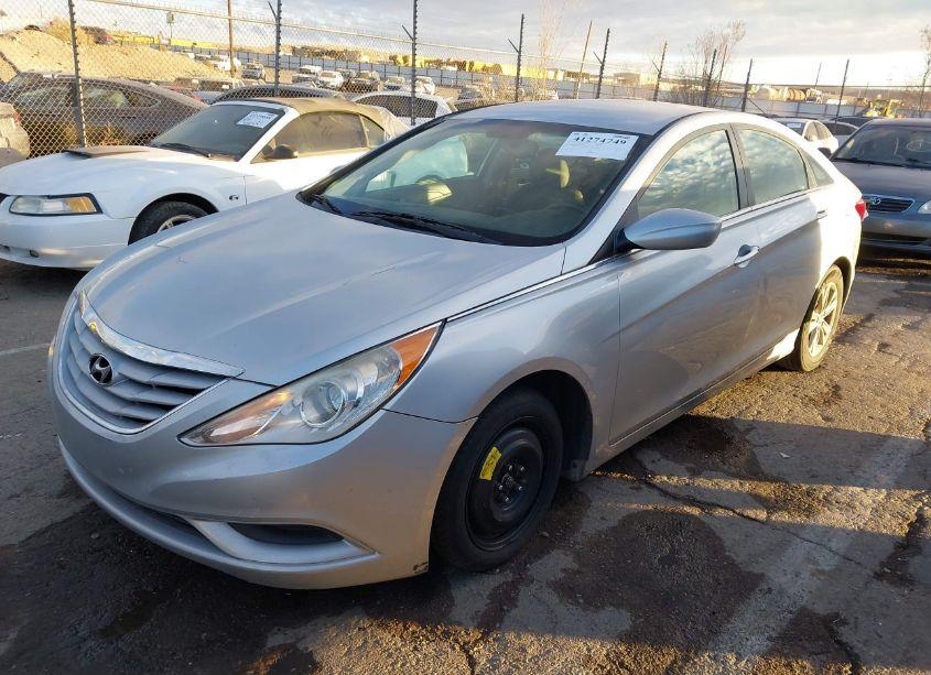 Photo 2 of 2013 Hyundai Sonata GLS (VIN 5NPEB4ACXDH794756)