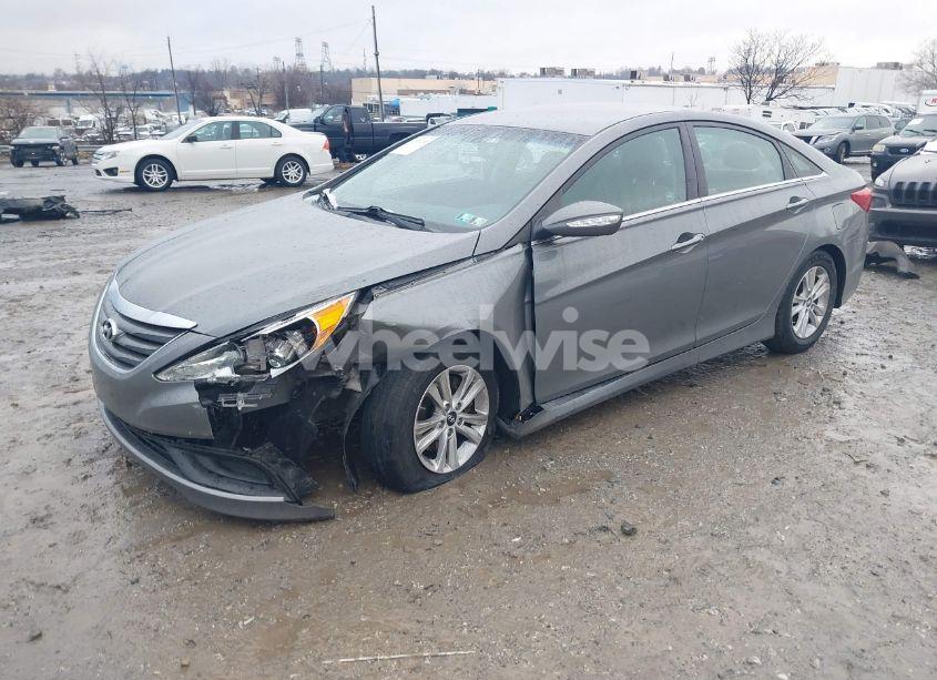 Photo 2 of 2014 Hyundai Sonata GLS (VIN 5NPEB4ACXEH824419)