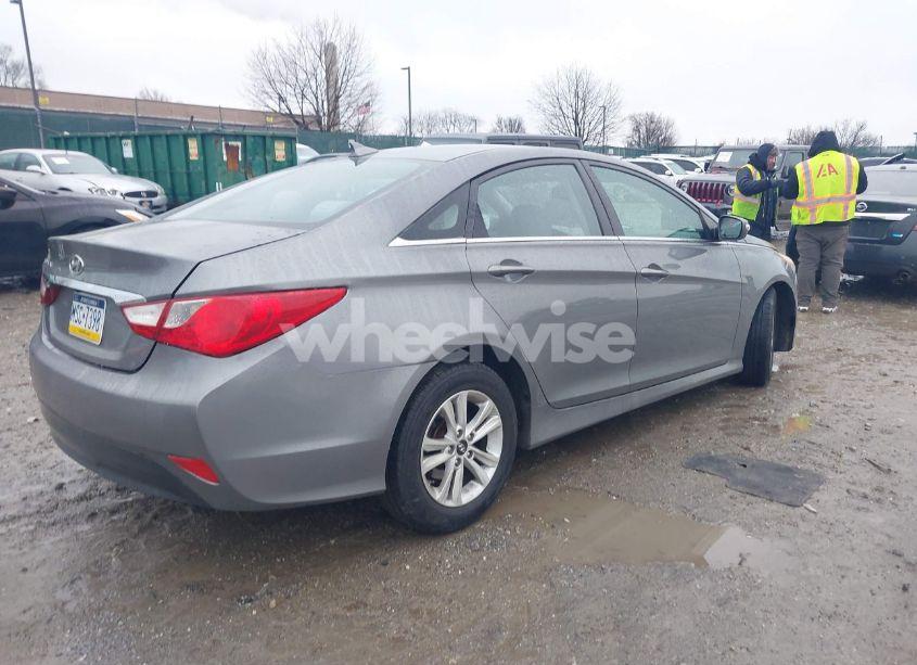 Photo 4 of 2014 Hyundai Sonata GLS (VIN 5NPEB4ACXEH824419)