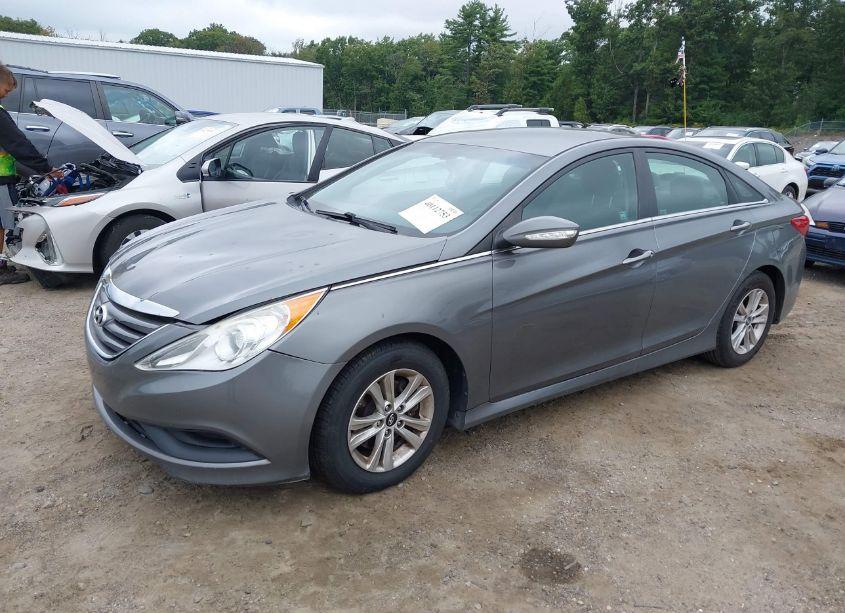 Photo 2 of 2014 Hyundai Sonata GLS (VIN 5NPEB4ACXEH861129)